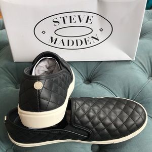 Steve Madden Ecentrcq Black Sneakers- BRAND NEW